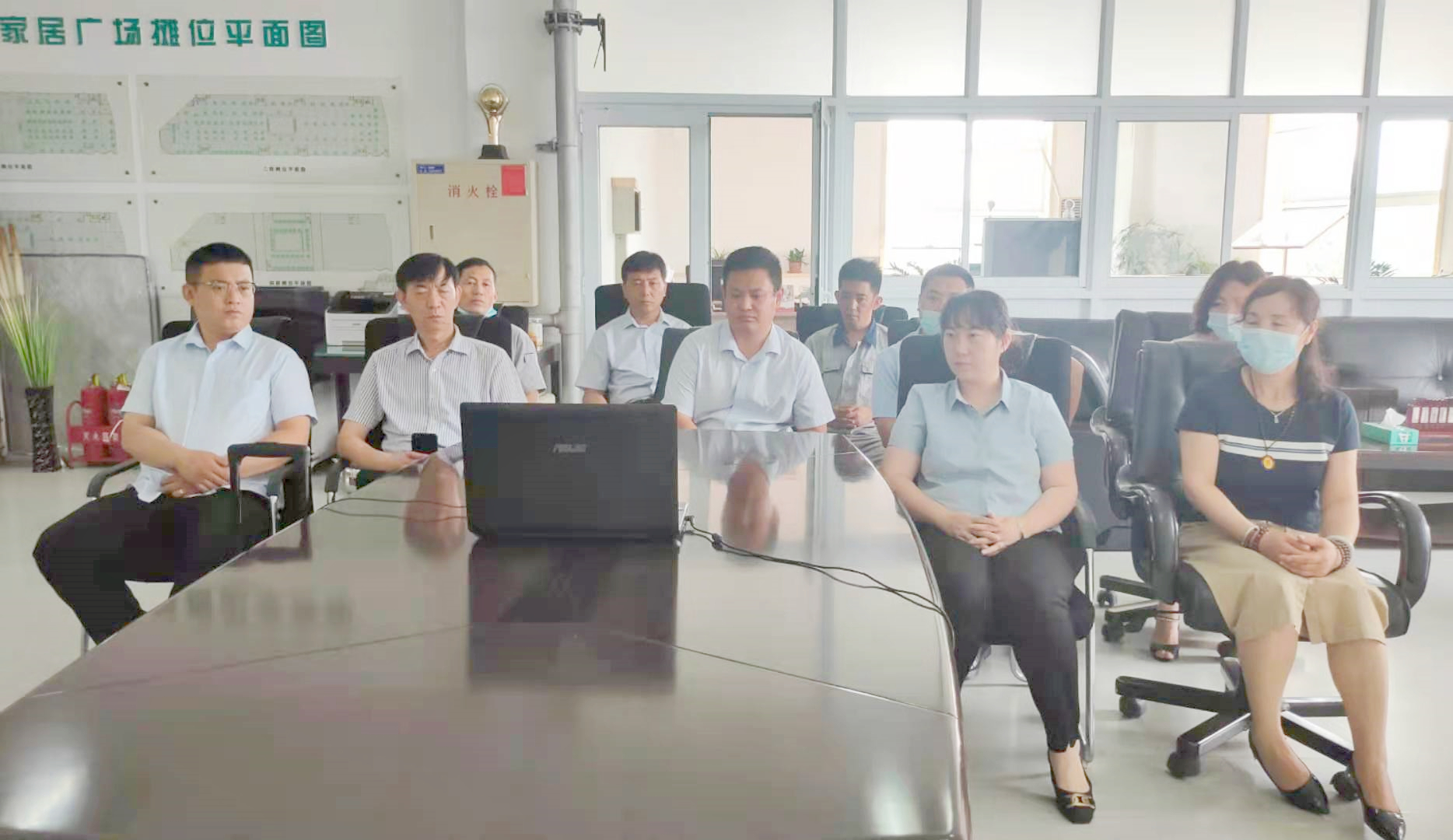 �Ҿӹ㳡�Թ�ֱ��